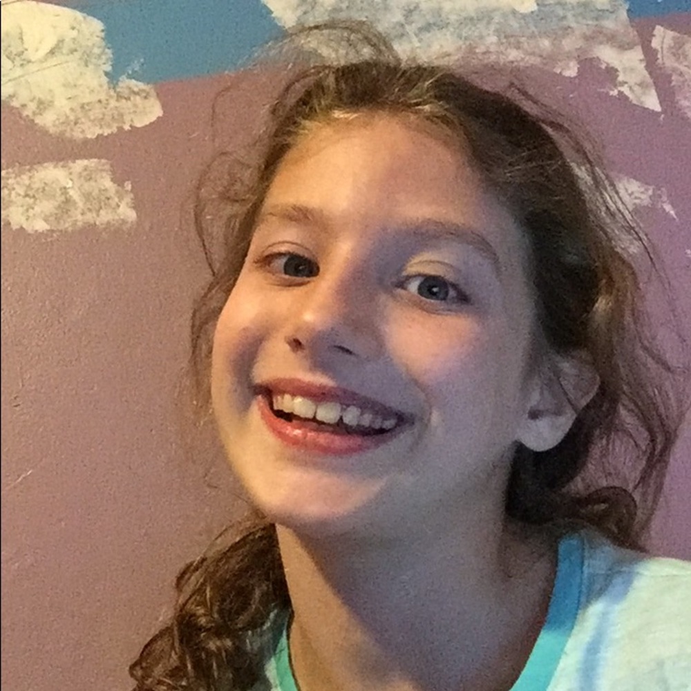 Meet your Posher, Makayla